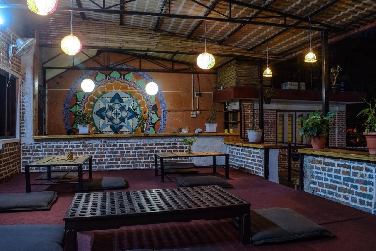 Happy Donkey Hostel Kathmandu Ngoại thất bức ảnh