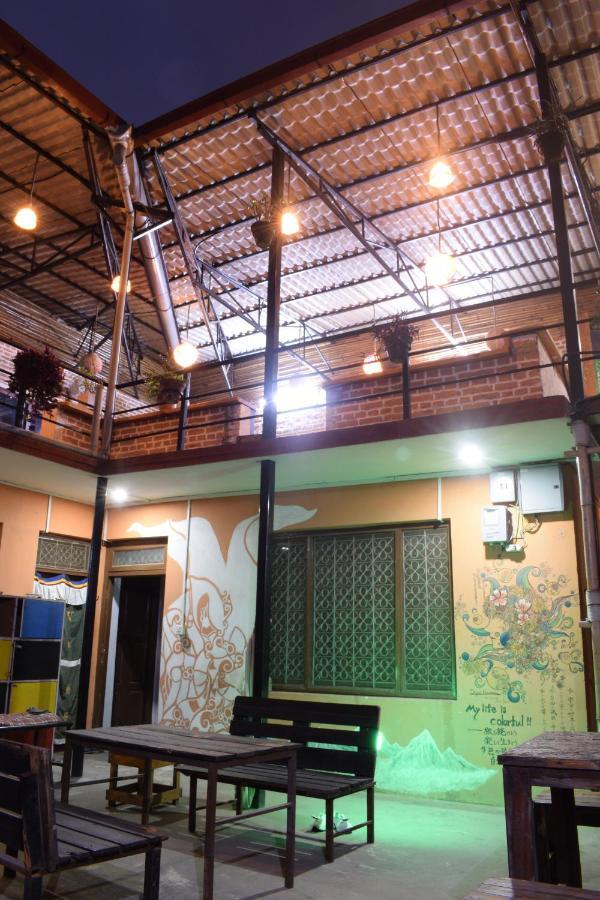 Happy Donkey Hostel Kathmandu Ngoại thất bức ảnh
