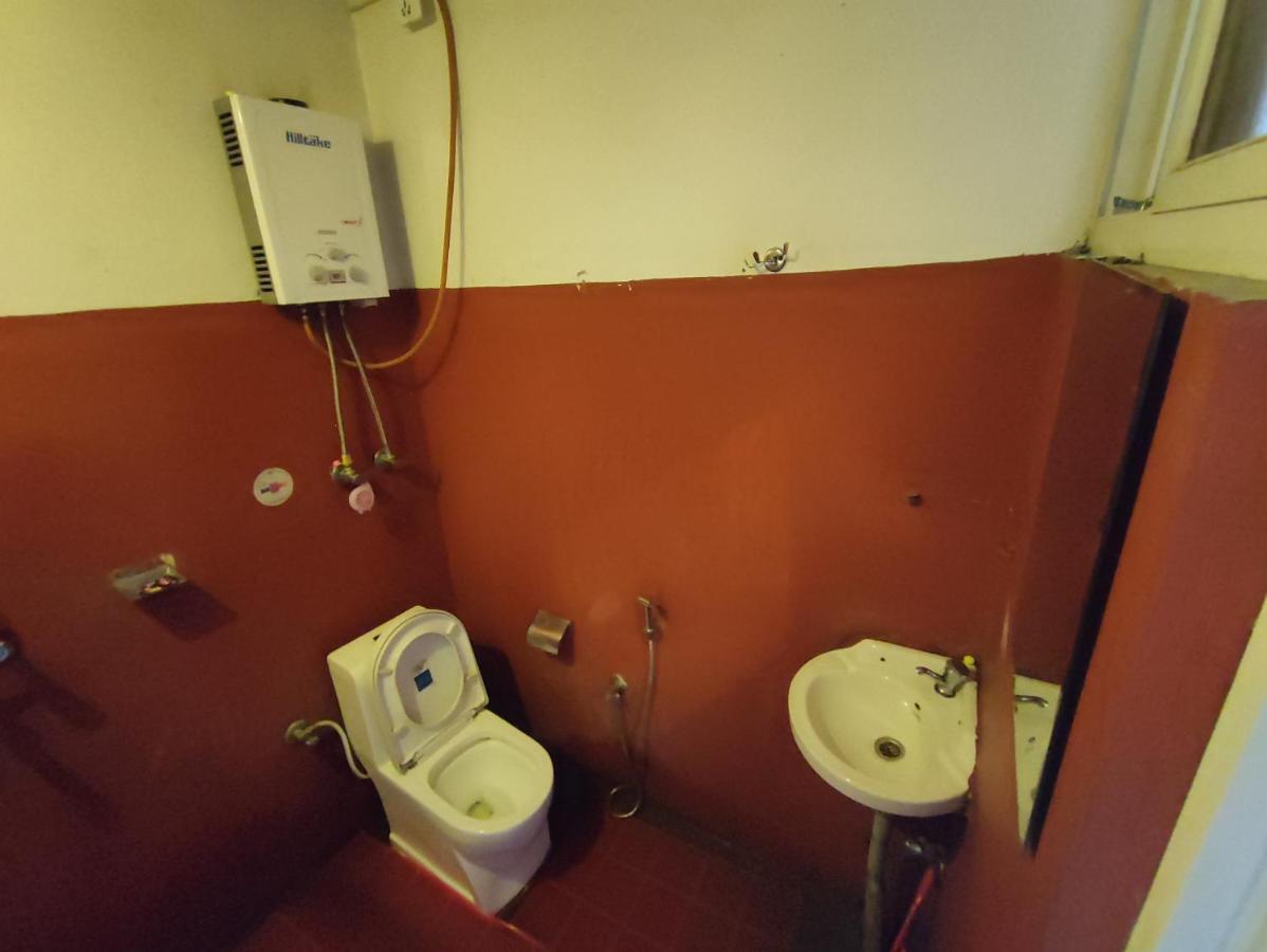 Happy Donkey Hostel Kathmandu Ngoại thất bức ảnh