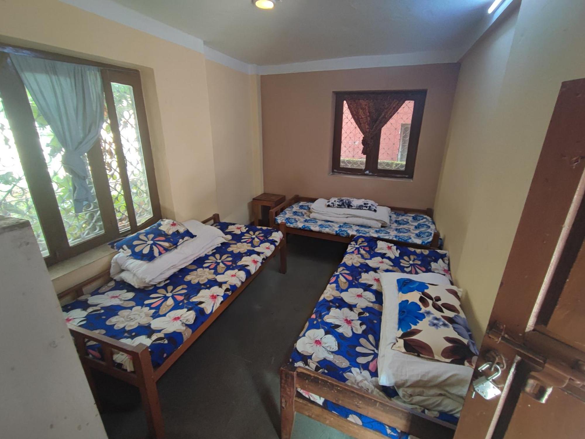 Happy Donkey Hostel Kathmandu Ngoại thất bức ảnh